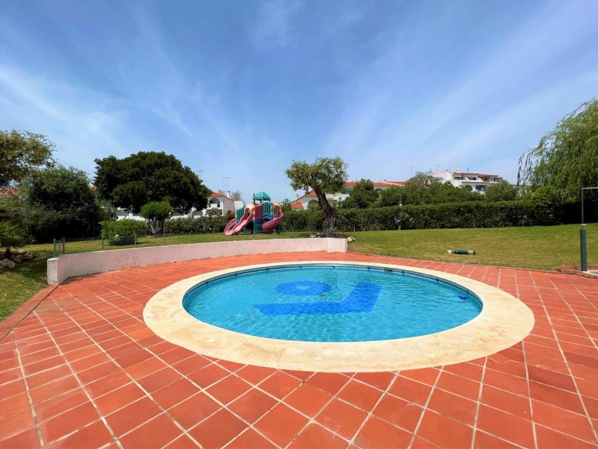 Albufeira Twins 2 With Pool By Homing Appartement Buitenkant foto