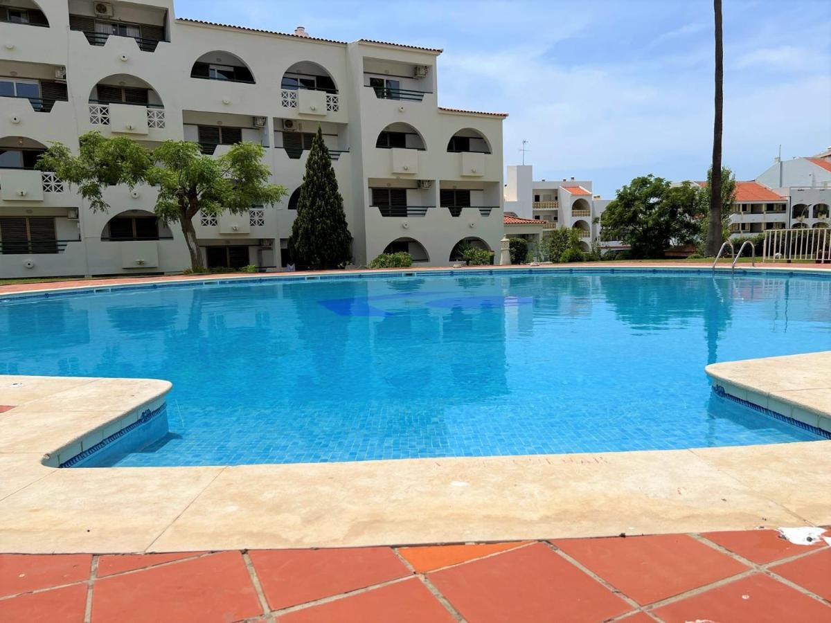 Albufeira Twins 2 With Pool By Homing Appartement Buitenkant foto