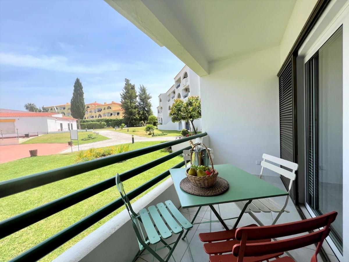 Albufeira Twins 2 With Pool By Homing Appartement Buitenkant foto